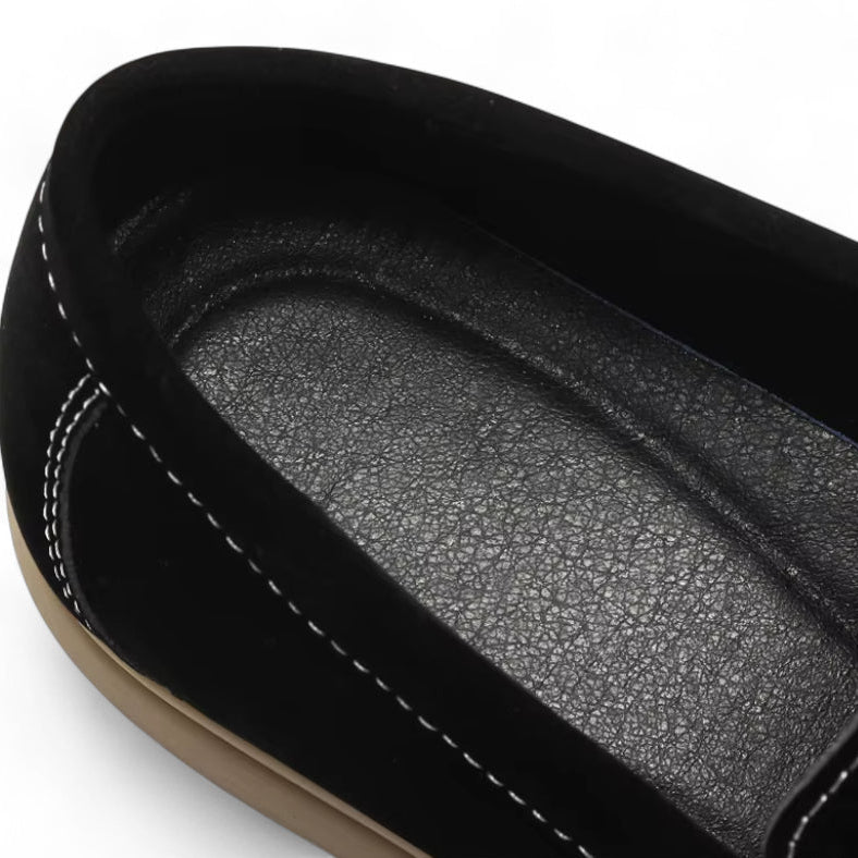 Mocassin En Daim Noir Semelle Beige Pour Homme