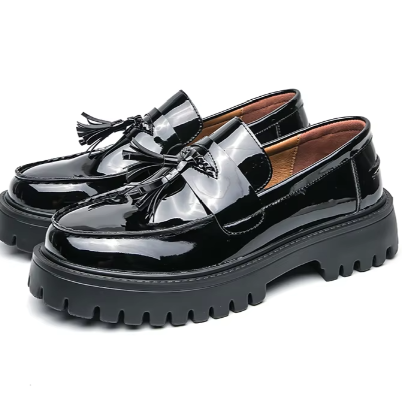 Mocassin Compensé En Cuir Vernis Noir à Gland Pour Homme