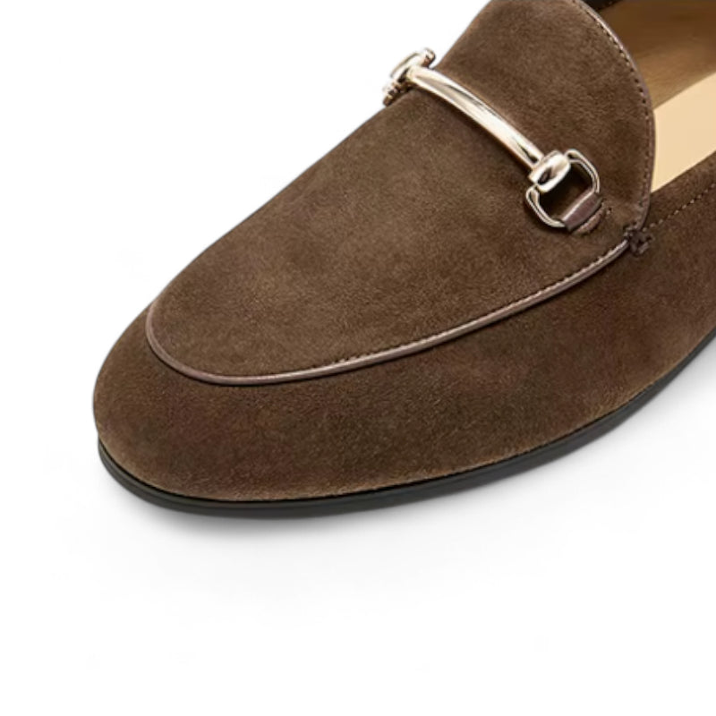 Mocassin En Daim Marron Avec Bijoux Et Talon Femme