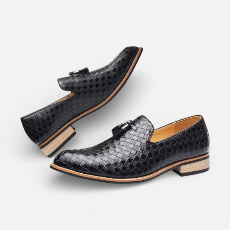 Mocassin Noir Avec Gland En Cuir Vernis Homme