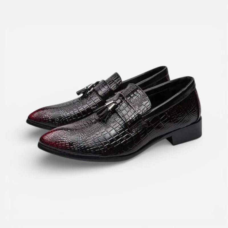 Mocassin En Cuir Vernis Noir Et Rouge à Gland Homme