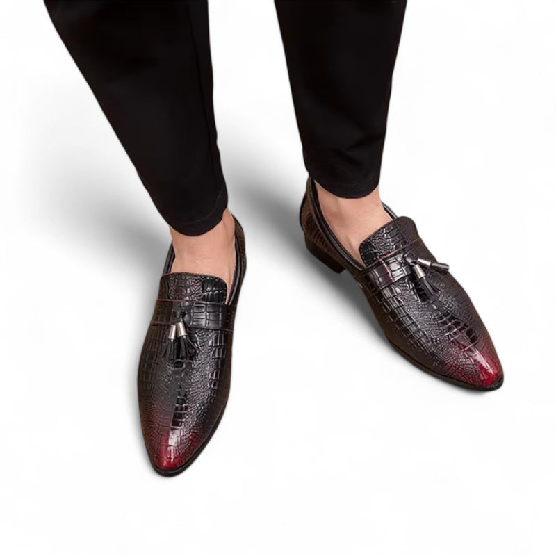 Mocassin En Cuir Vernis Noir Et Rouge à Gland Homme