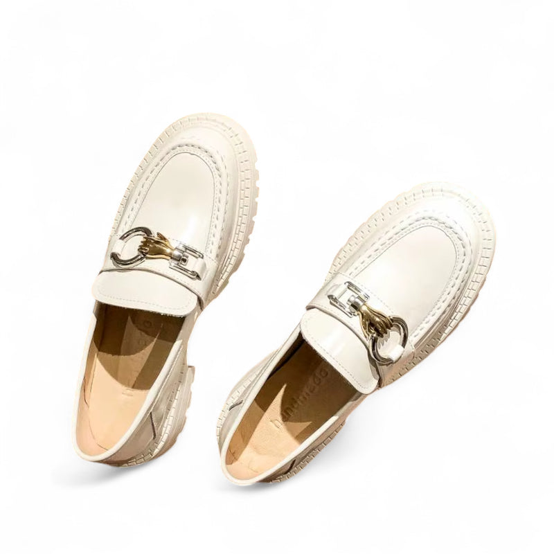 Mocassin Compensé En Cuir Blanc Et Chainette Pour Femme