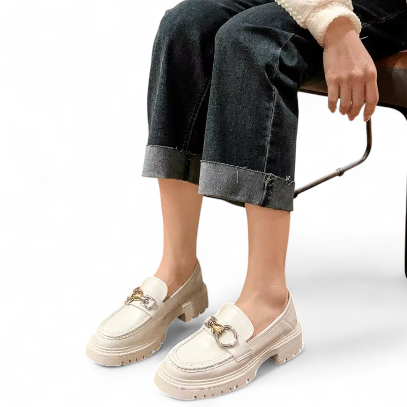 Mocassin Compensé En Cuir Blanc Et Chainette Pour Femme