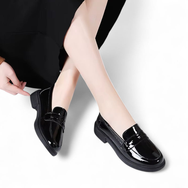 Mocassin Cuir Compensé Vintage Noir Brillant Femme