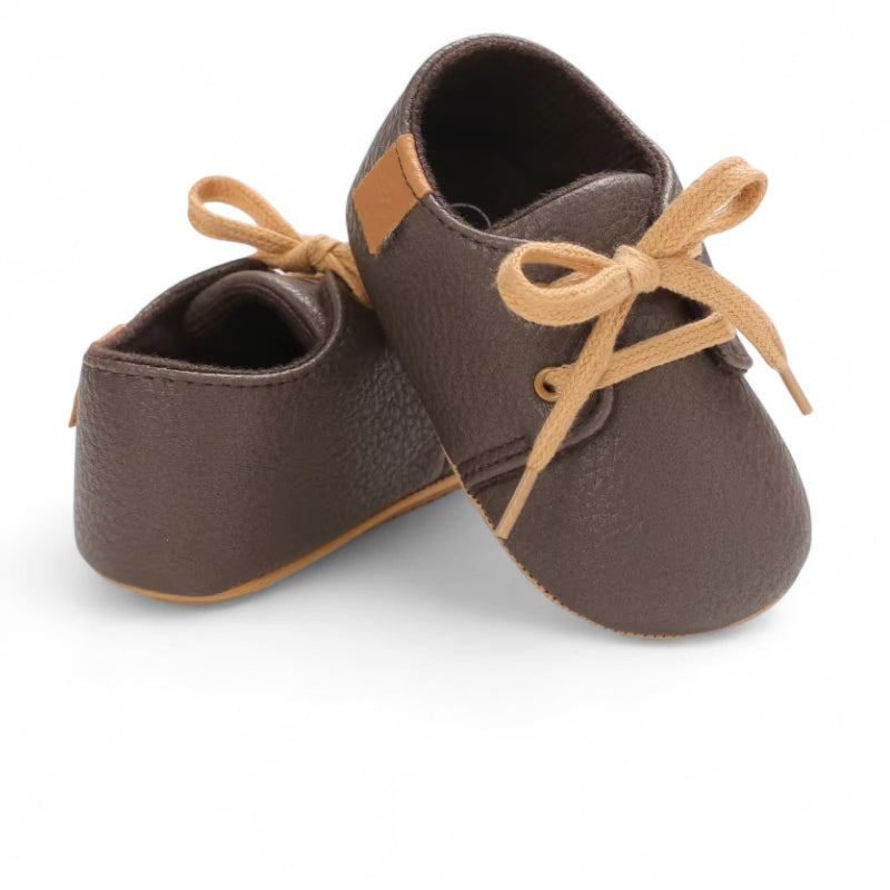 Mocassin Pour Bébé Marron Foncé à Lacet