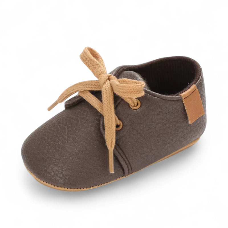 Mocassin Pour Bébé Marron Foncé à Lacet