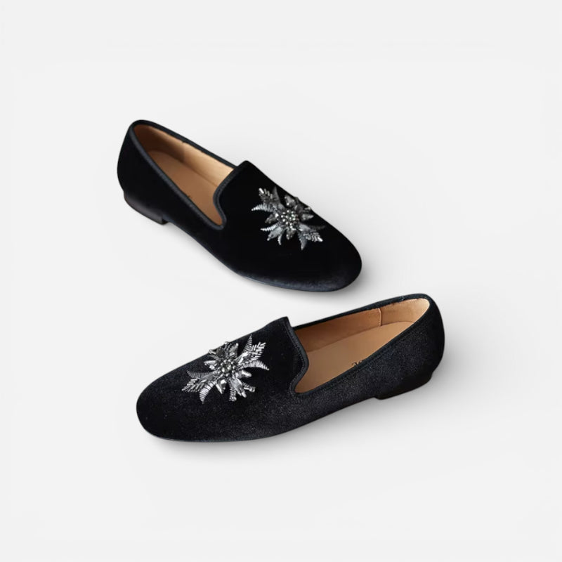 Mocassin Daim Noir Fleur Argenté Femme