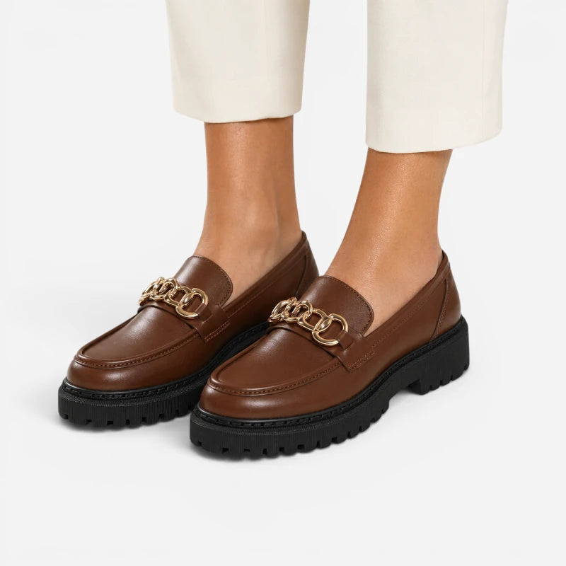 Mocassin Plateforme Compensée Marron À Chaine Dorée Femme