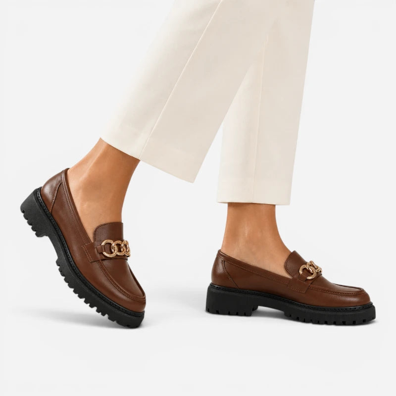 Mocassin Plateforme Compensée Marron À Chaine Dorée Femme