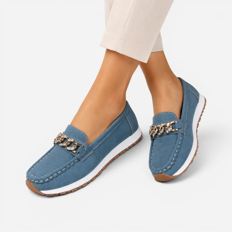 Mocassin Bleu Semelle Compensée À Chaine Dorée