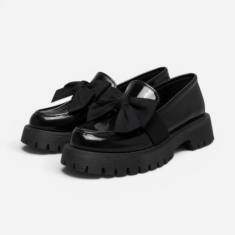 Mocassin Compensé En Cuir Vernis Noir À Noeud Papillon