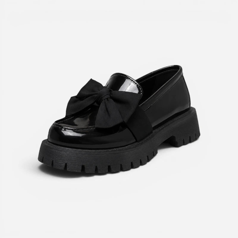 Mocassin Compensé En Cuir Vernis Noir À Noeud Papillon