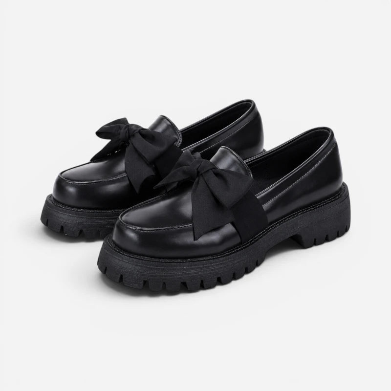 Mocassin Compensé En Cuir Noir Mate À Noeud Papillon Pour Femme
