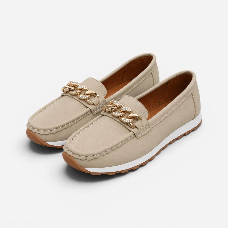 Mocassin Beige Compensé À Chaine Dorée