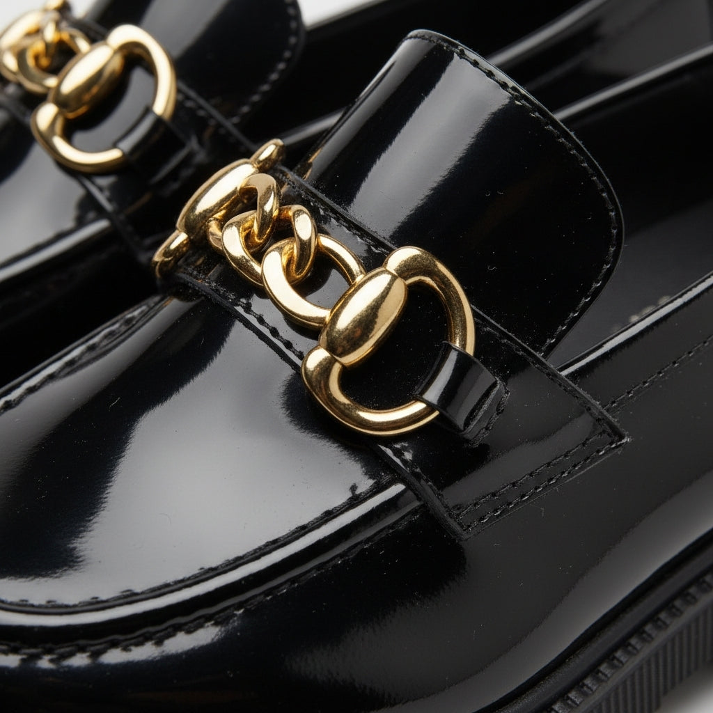 Mocassin En Cuir Noir Plateforme Vernis Brillant Chainette Femme