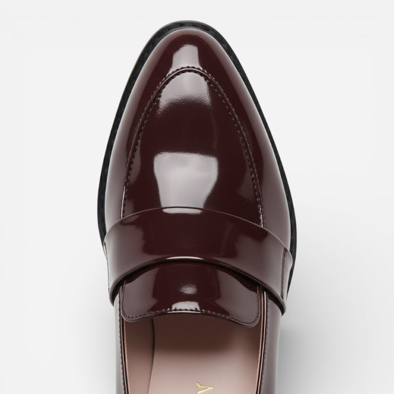 Mocassin En Cuir Bordeaux Vernis Brillant à Talon Femme