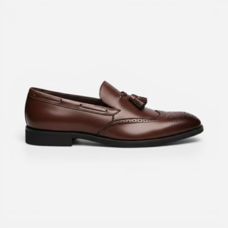 Mocassin En Cuir Vernis à Gland Marron Foncé Talon Homme