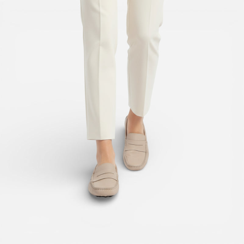 Mocassin En Daim Beige Vintage Pour Femme