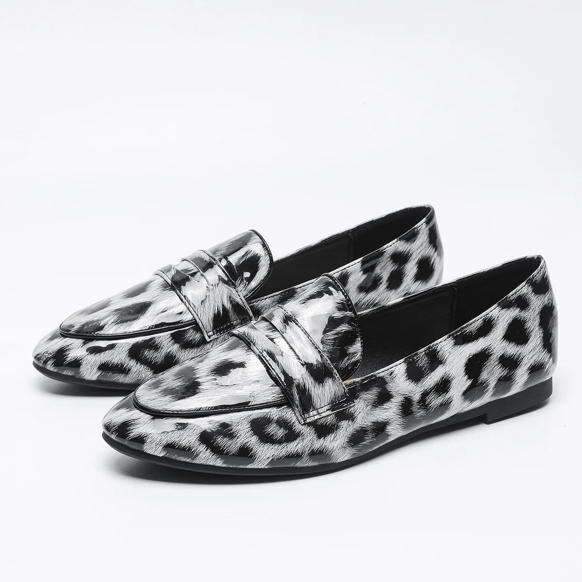 Mocassin Cuir Léopard Blanc Et Noir Femme