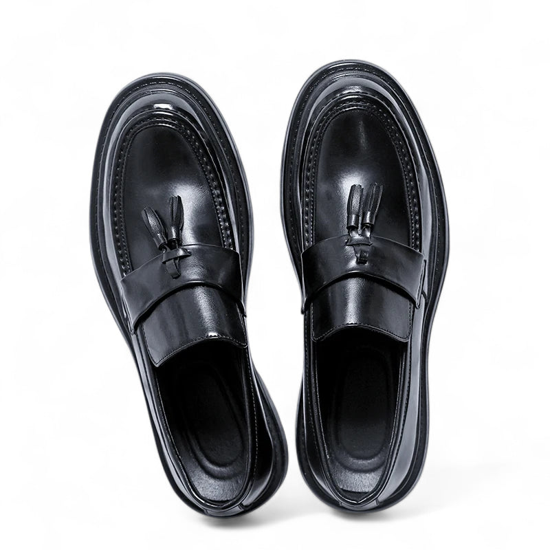 Mocassin En Cuir Vernis Noir à Talon Et Gland Pour Homme