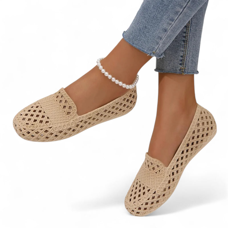 Mocassin Beige à Trou Femme