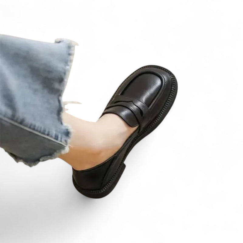 Mocassin En Cuir Vernis Noir Talon Pour Femme