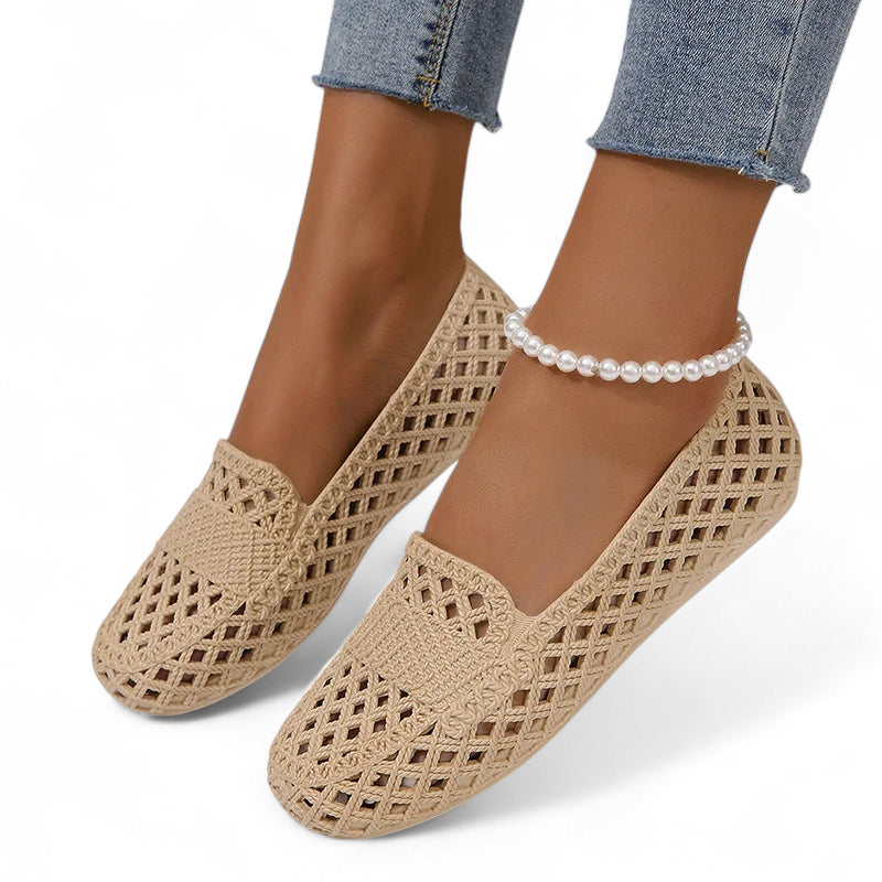 Mocassin Beige à Trou Femme