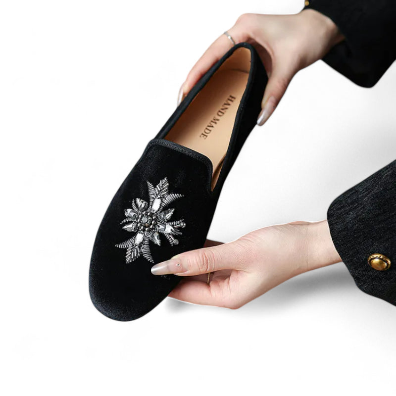 Mocassin Daim Noir Fleur Argenté Femme