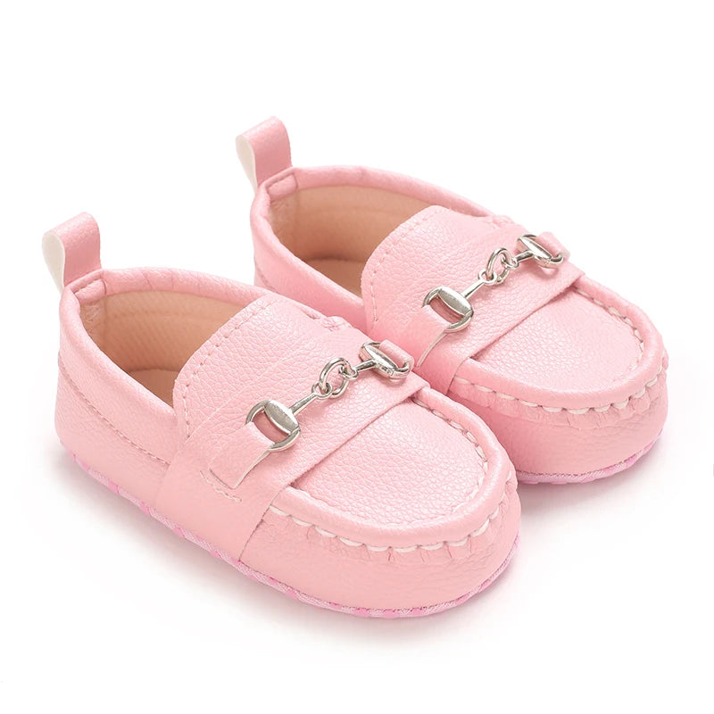 Mocassin En Cuir Rose Avec Chainette Bébé