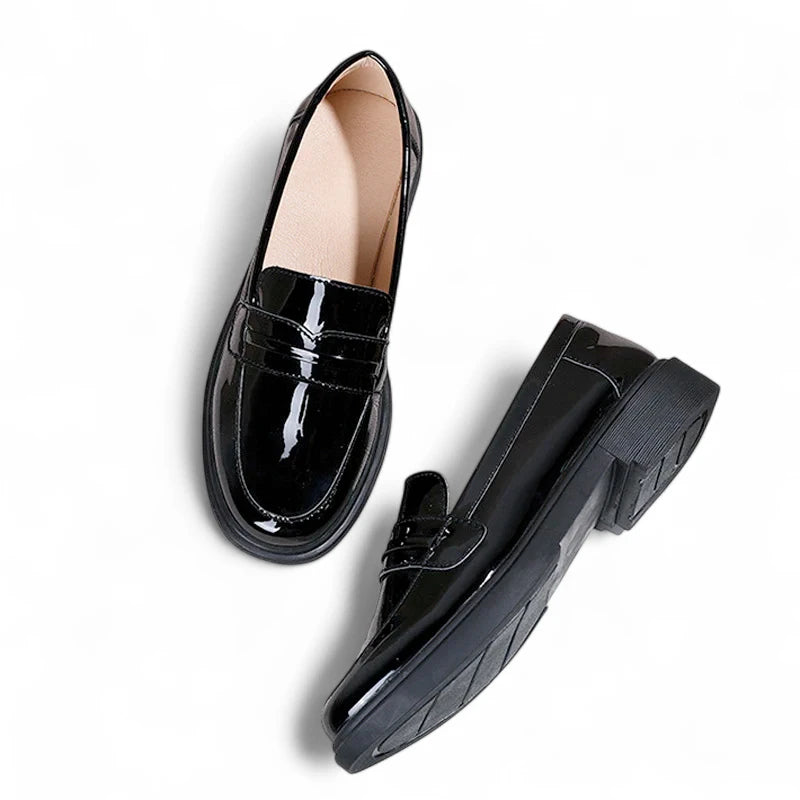 Mocassin Cuir Compensé Vintage Noir Brillant Femme