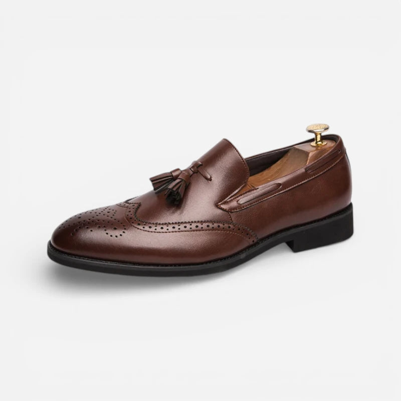 Mocassin En Cuir Vernis à Gland Marron Foncé Talon Homme