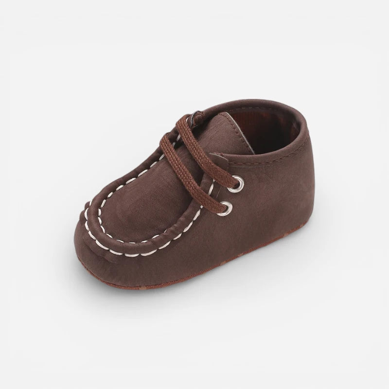 Mocassin En Daim Marron Coutures Blanches Bébé